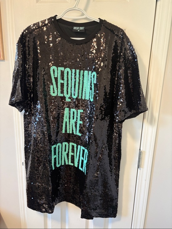 Taylor Swift Dresses & Skirts - Taylor Swift Black Sequin Tee with Mint Green Lettering